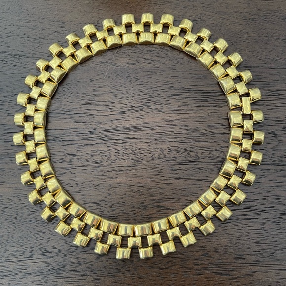 Flat link chain gold tone metal collar necklace by Avon - Picture 2 of 5